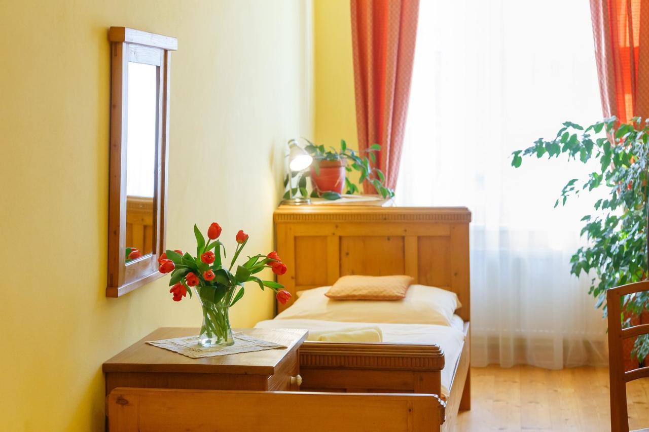 Paseka Guest house